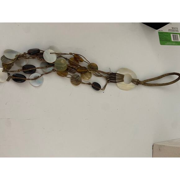 Vintage Hangable Shell Decor - Boho Retro 60s Vibe - Picture 2 of 2